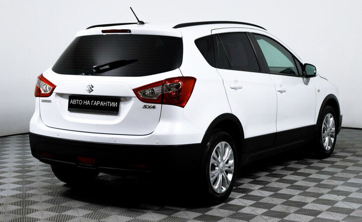 Suzuki SX4 - Фото 4