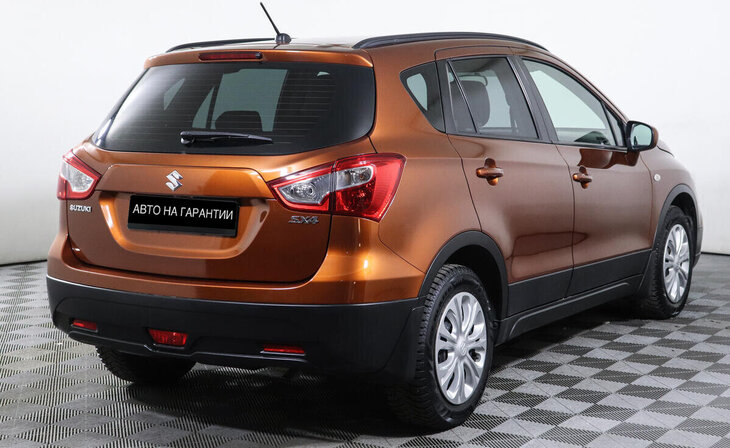 Suzuki SX4 - Фото 2