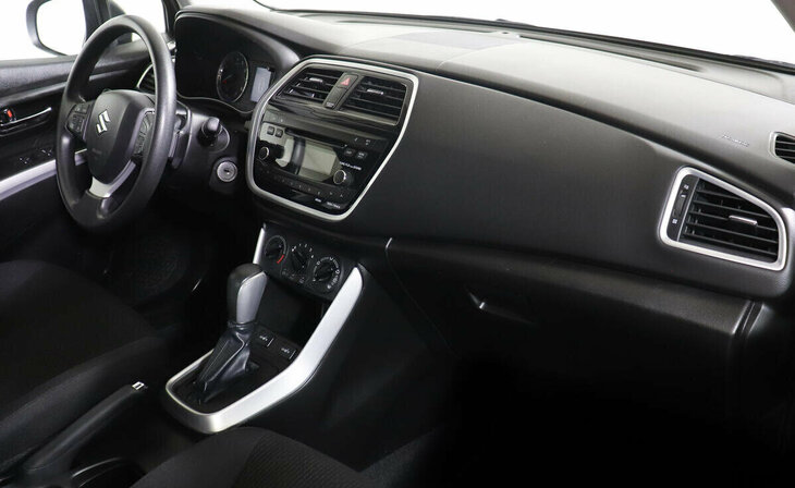 Suzuki SX4 - Фото 5