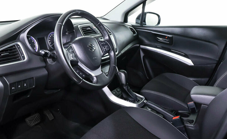 Suzuki SX4 - Фото 9
