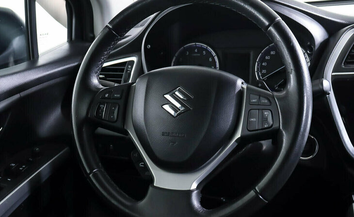 Suzuki SX4 - Фото 10