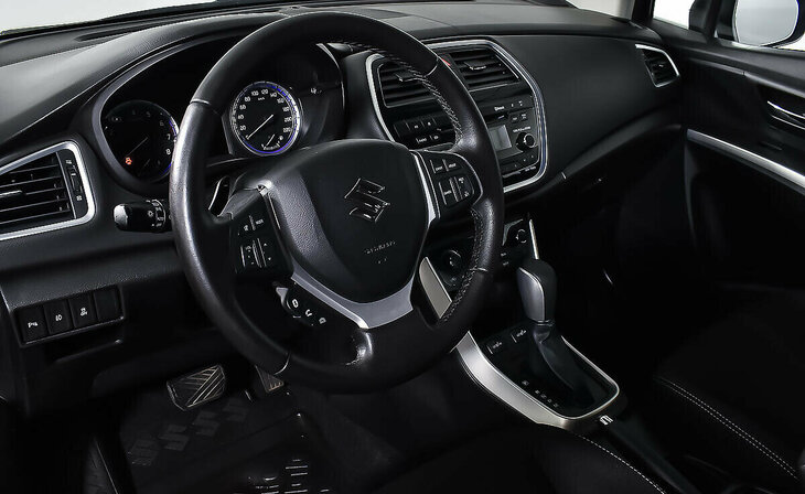 Suzuki SX4 - Фото 10