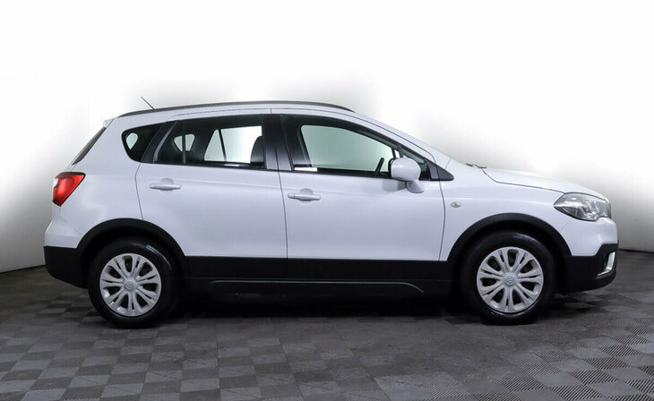 Suzuki SX4 - Фото 3