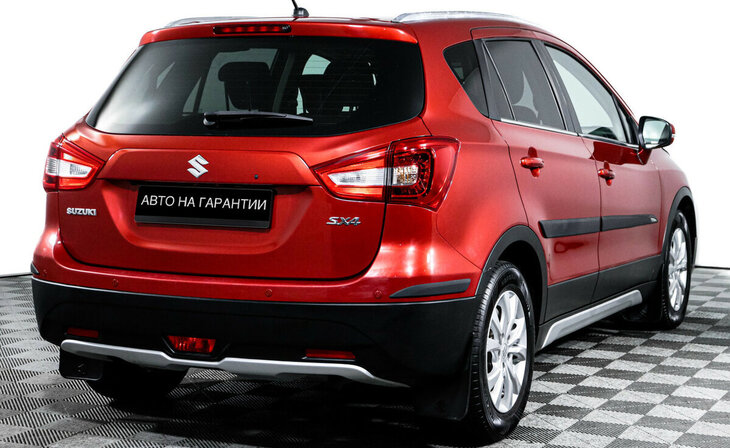 Suzuki SX4 - Фото 4