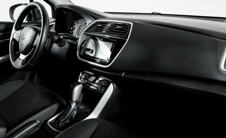 Suzuki SX4 - Фото 7