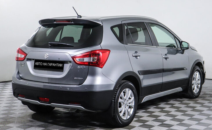 Suzuki SX4 - Фото 2