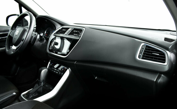 Suzuki SX4 - Фото 6