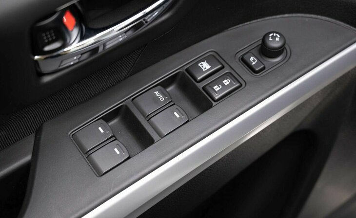 Suzuki SX4 - Фото 19