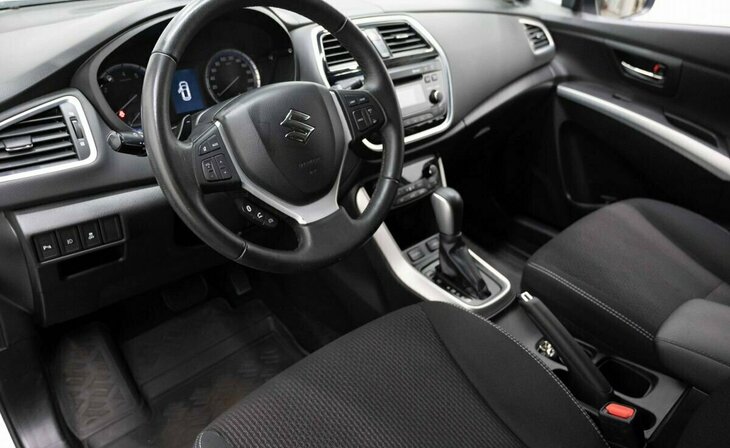 Suzuki SX4 - Фото 8