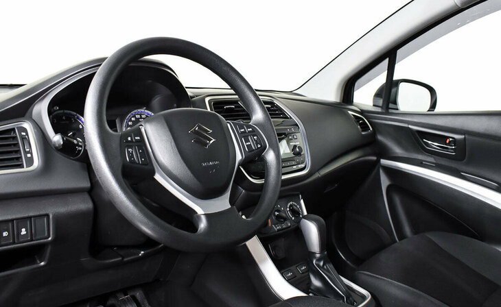 Suzuki SX4 - Фото 10