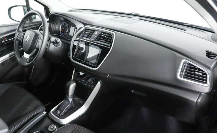 Suzuki SX4 - Фото 4