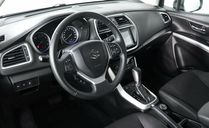 Suzuki SX4 - Фото 6