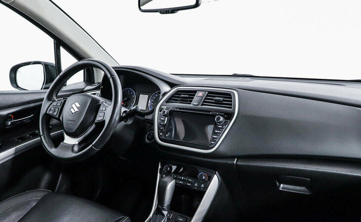 Suzuki SX4 - Фото 6