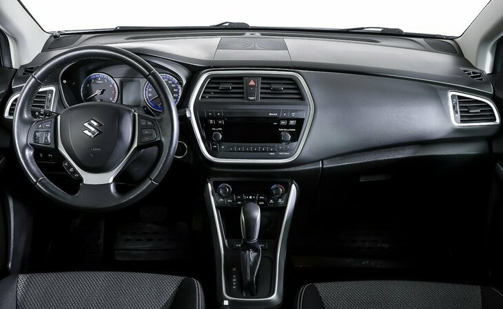 Suzuki SX4 - Фото 9