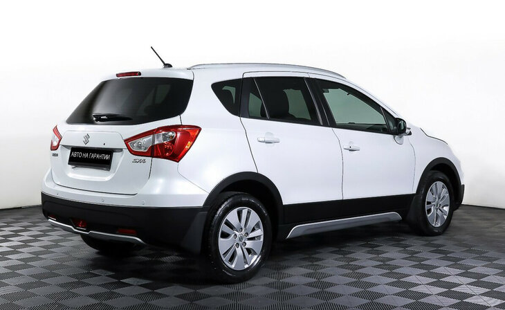 Suzuki SX4 - Фото 4