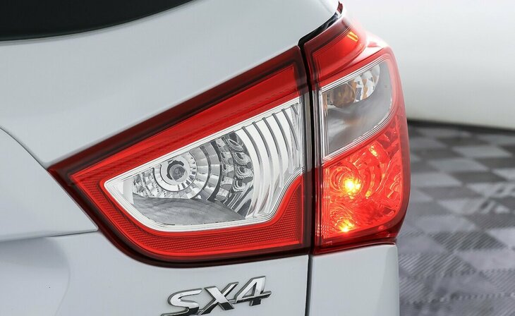 Suzuki SX4 - Фото 6