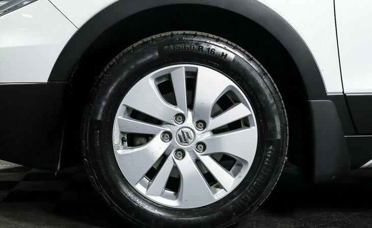 Suzuki SX4 - Фото 7