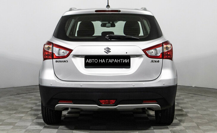 Suzuki SX4 - Фото 3