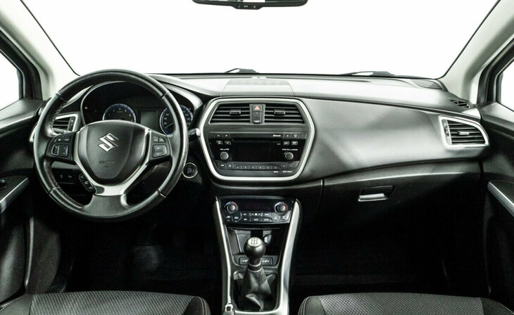 Suzuki SX4 - Фото 5