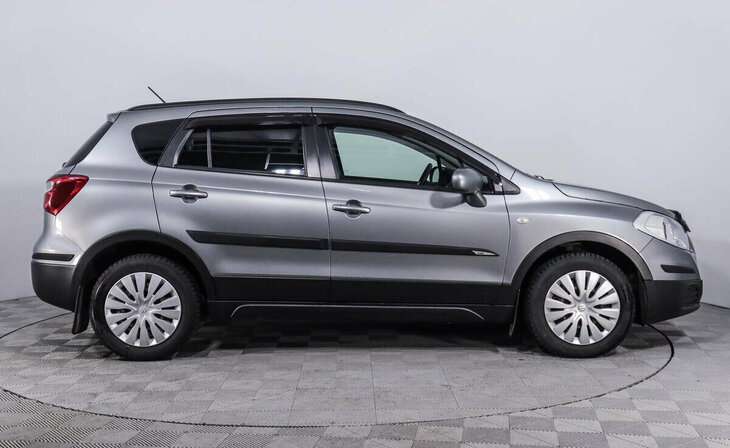 Suzuki SX4 - Фото 3