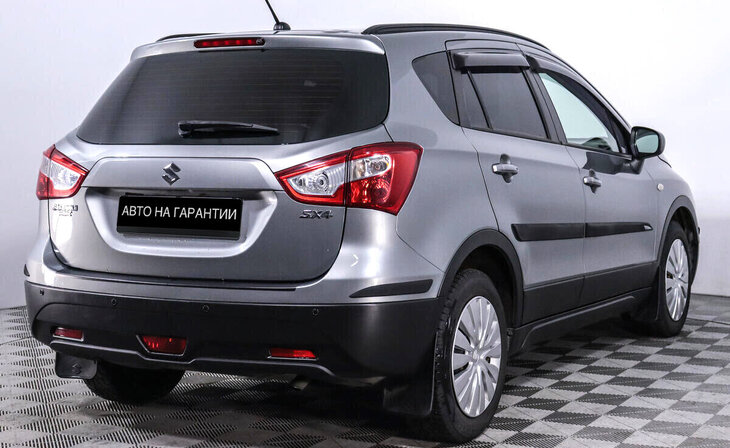 Suzuki SX4 - Фото 4