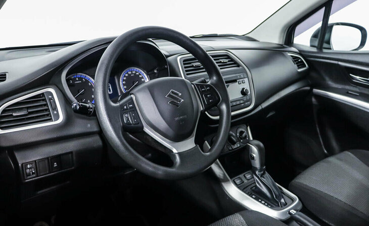 Suzuki SX4 - Фото 8