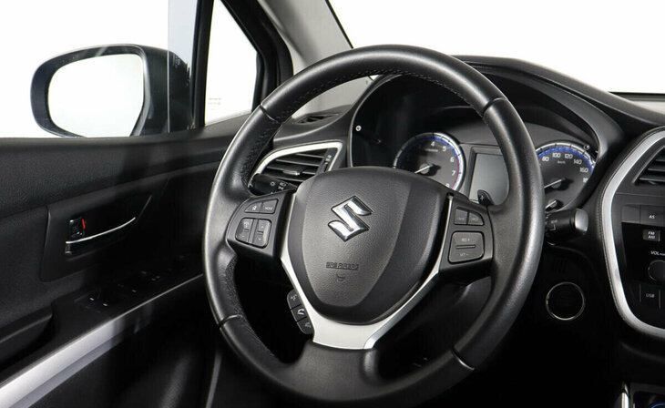 Suzuki SX4 - Фото 11