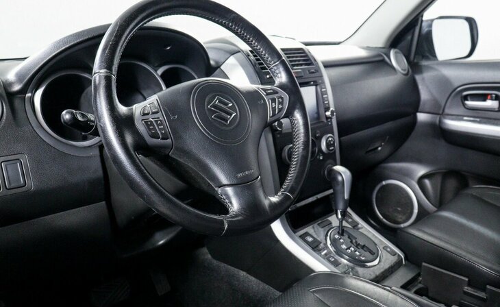 Suzuki Grand Vitara - Фото 8
