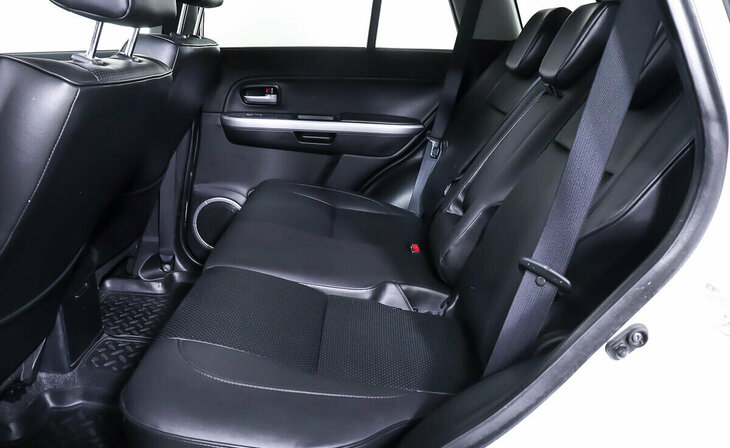 Suzuki Grand Vitara - Фото 15