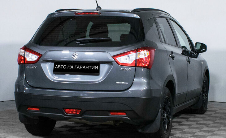 Suzuki SX4 - Фото 2