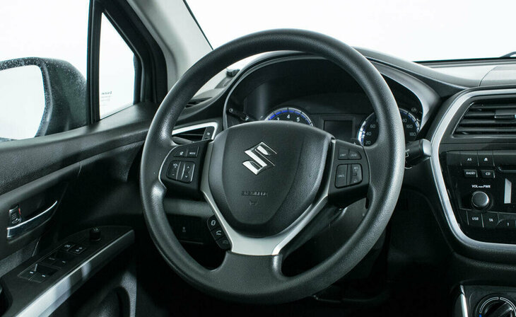 Suzuki SX4 - Фото 8