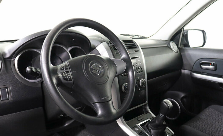 Suzuki Grand Vitara - Фото 8