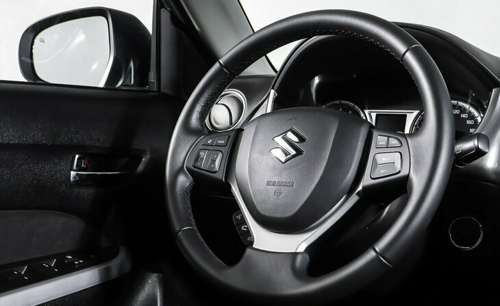 Suzuki Vitara - Фото 12