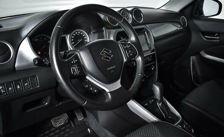 Suzuki Vitara - Фото 9