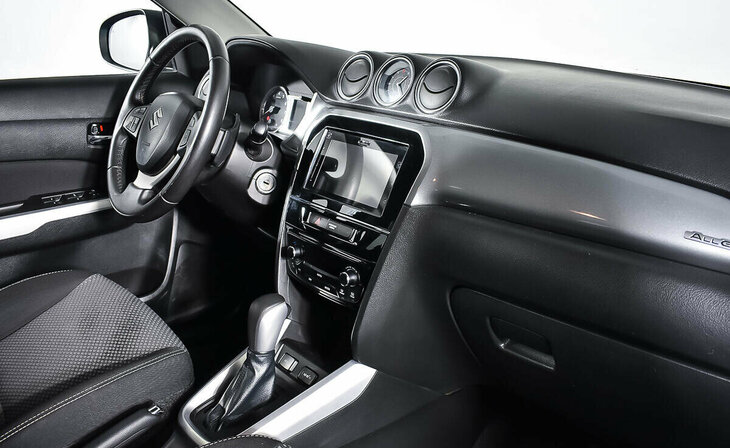 Suzuki Vitara - Фото 7
