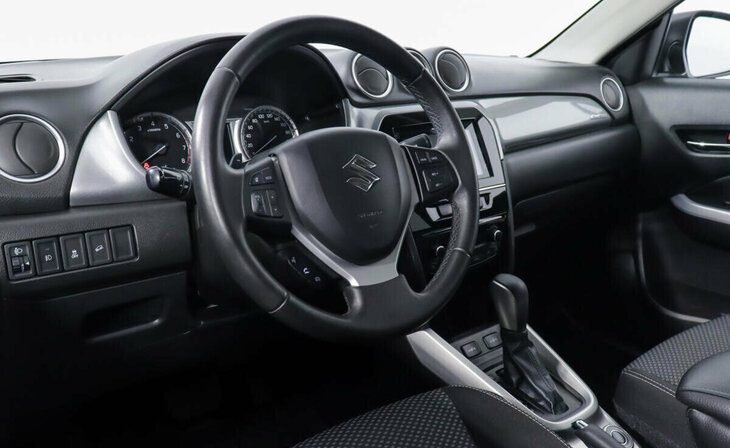 Suzuki Vitara - Фото 8