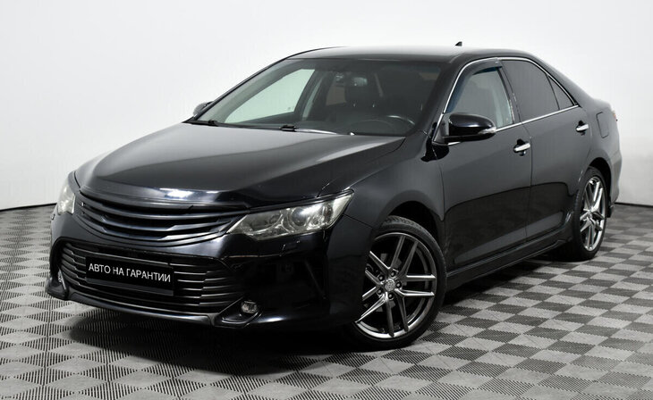 Toyota Camry - Фото 0