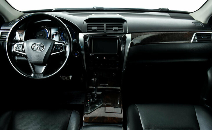 Toyota Camry - Фото 7