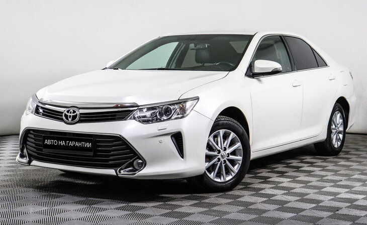 Toyota Camry - Фото 0