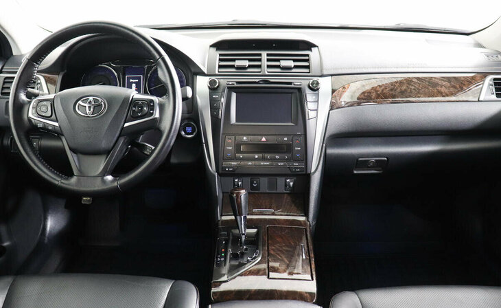 Toyota Camry - Фото 5