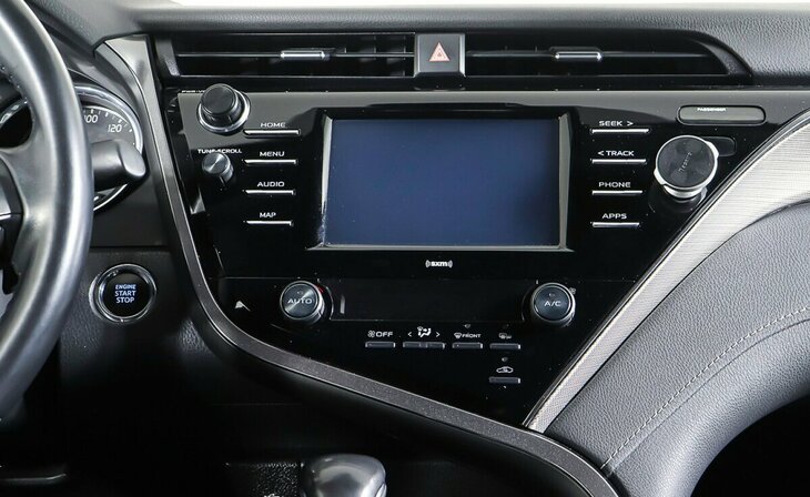 Toyota Camry - Фото 13