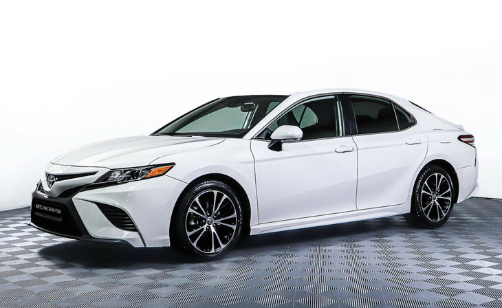 Toyota Camry - Фото 0