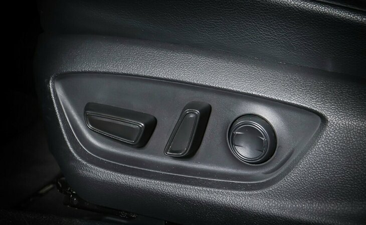 Toyota Camry - Фото 21