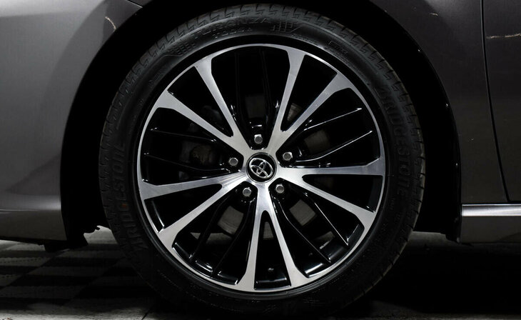 Toyota Camry - Фото 7