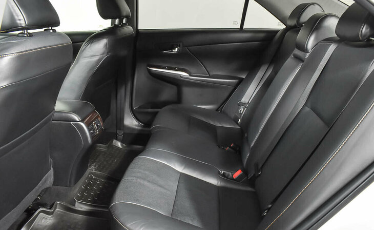 Toyota Camry - Фото 14