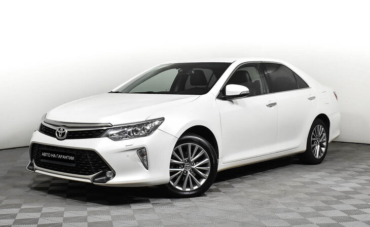 Toyota Camry - Фото 0