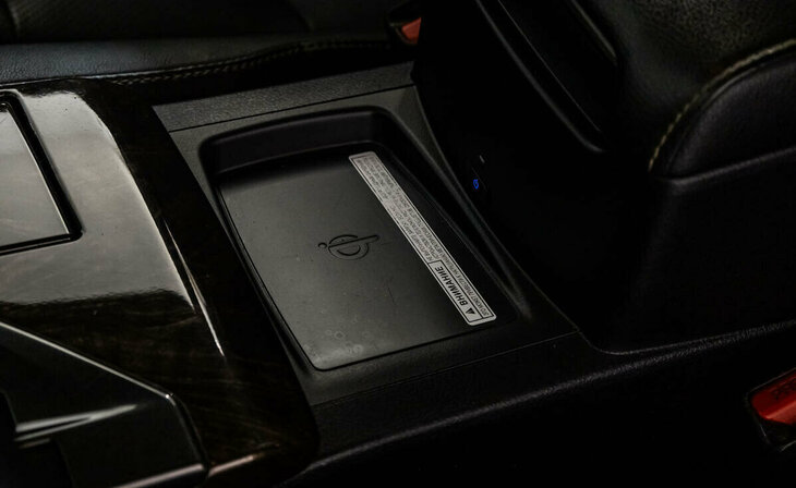 Toyota Camry - Фото 12