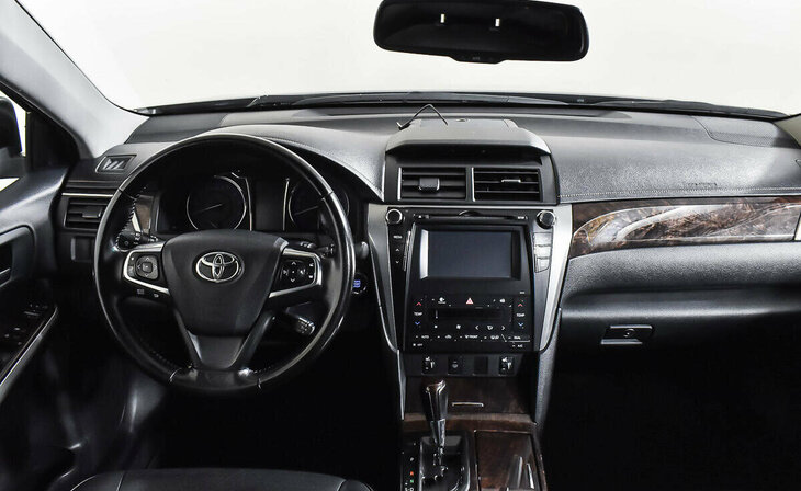 Toyota Camry - Фото 9