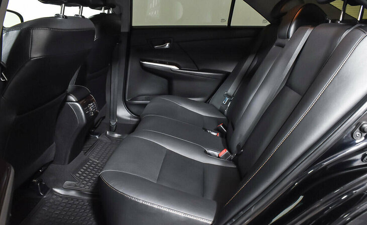 Toyota Camry - Фото 15