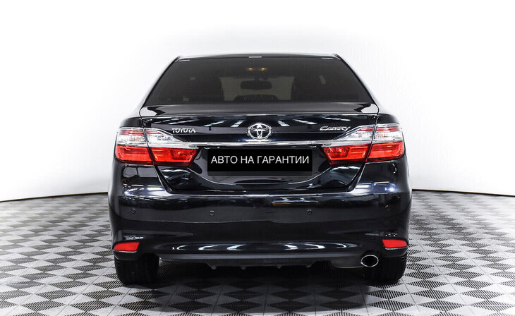 Toyota Camry - Фото 5